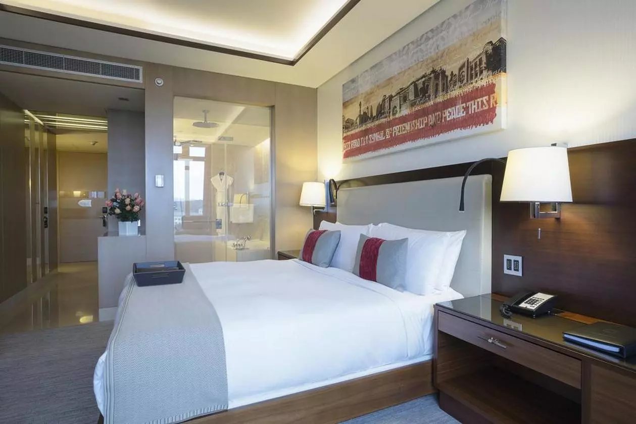 FAIRMONT_SHABAVIZ (24).jpg